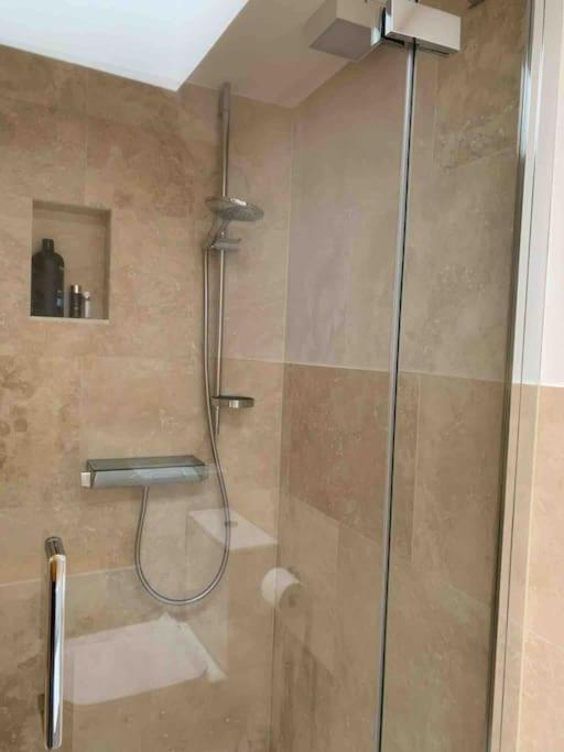 Luxury 3-Bedroom Townhouse In Hackney 런던 외부 사진